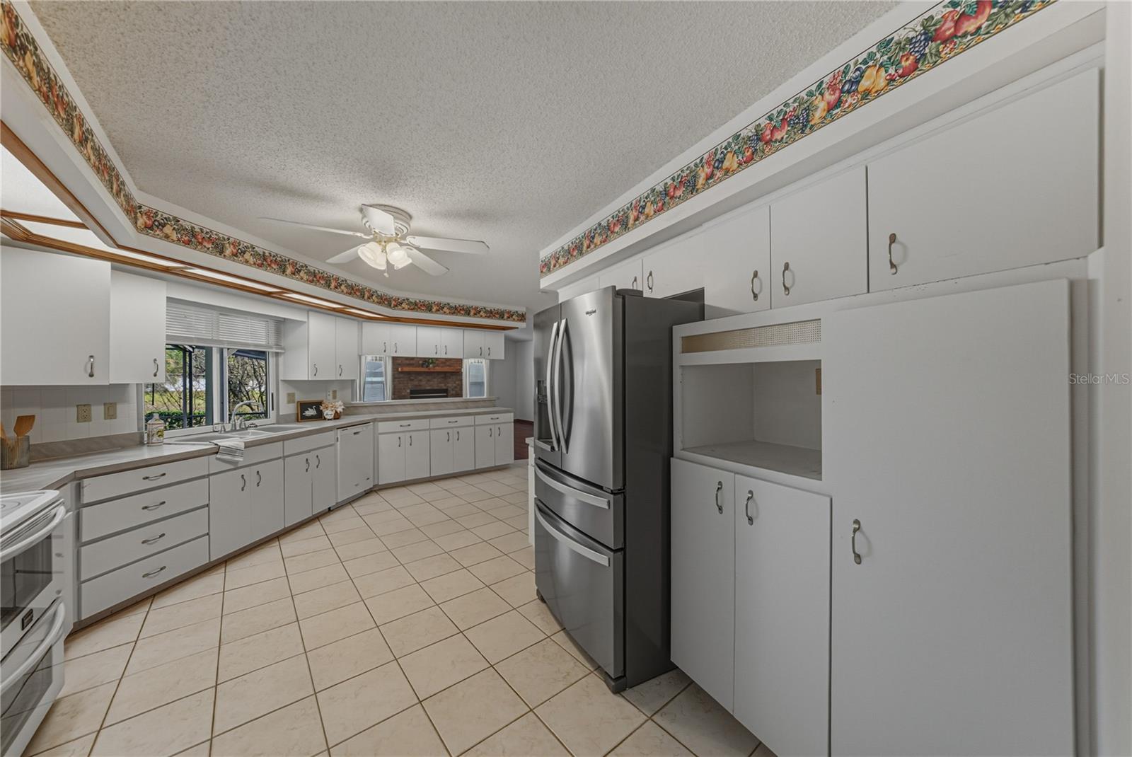 Image 37 of 92 For 1615 Lady Bowers Trail