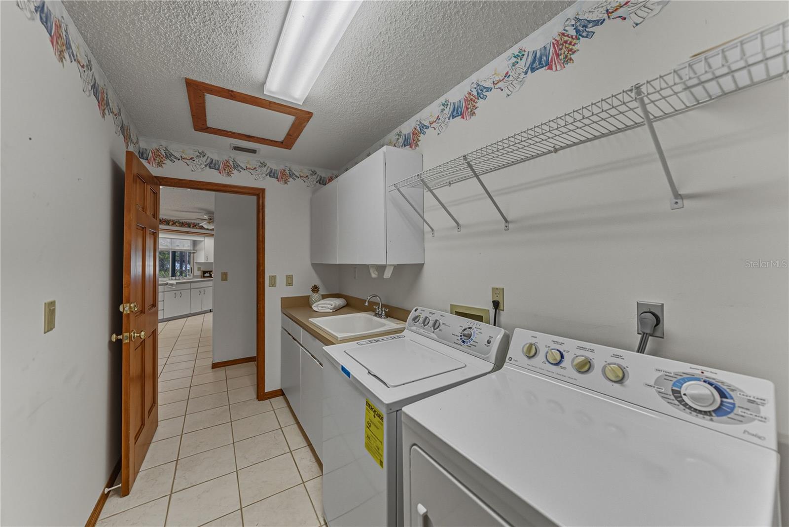 Image 49 of 92 For 1615 Lady Bowers Trail