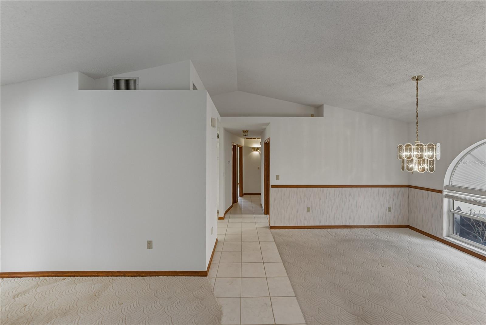 Image 9 of 92 For 1615 Lady Bowers Trail