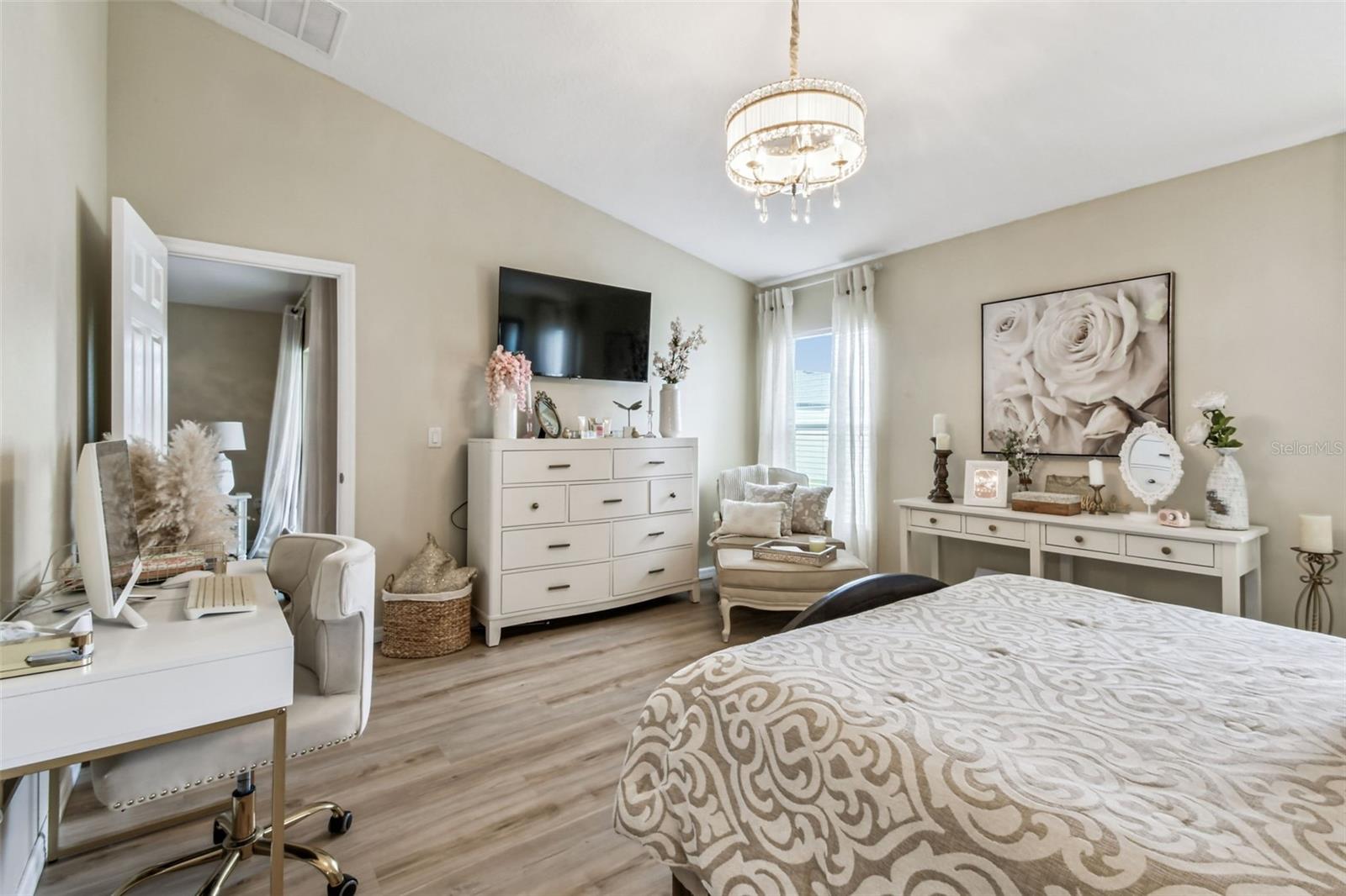 Image 22 of 56 For 14614 Brumby Ridge Avenue