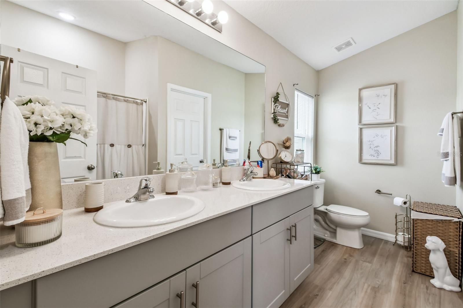 Image 23 of 56 For 14614 Brumby Ridge Avenue