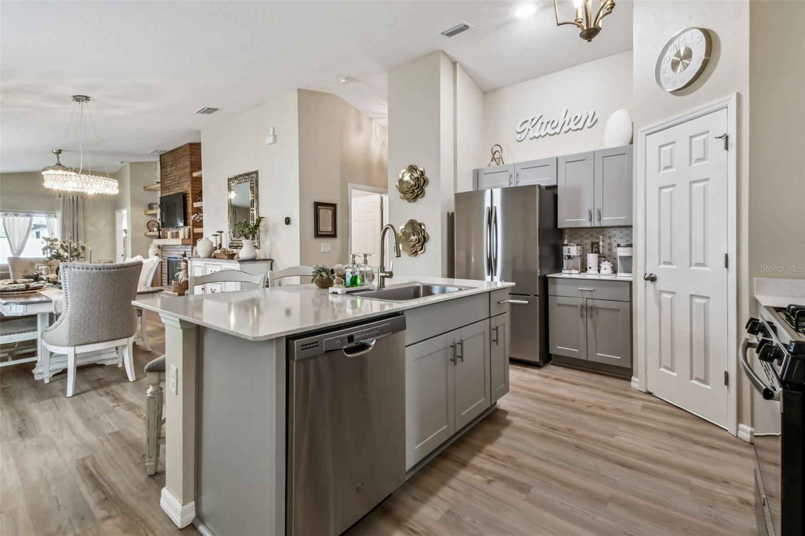 Image 9 of 56 For 14614 Brumby Ridge Avenue