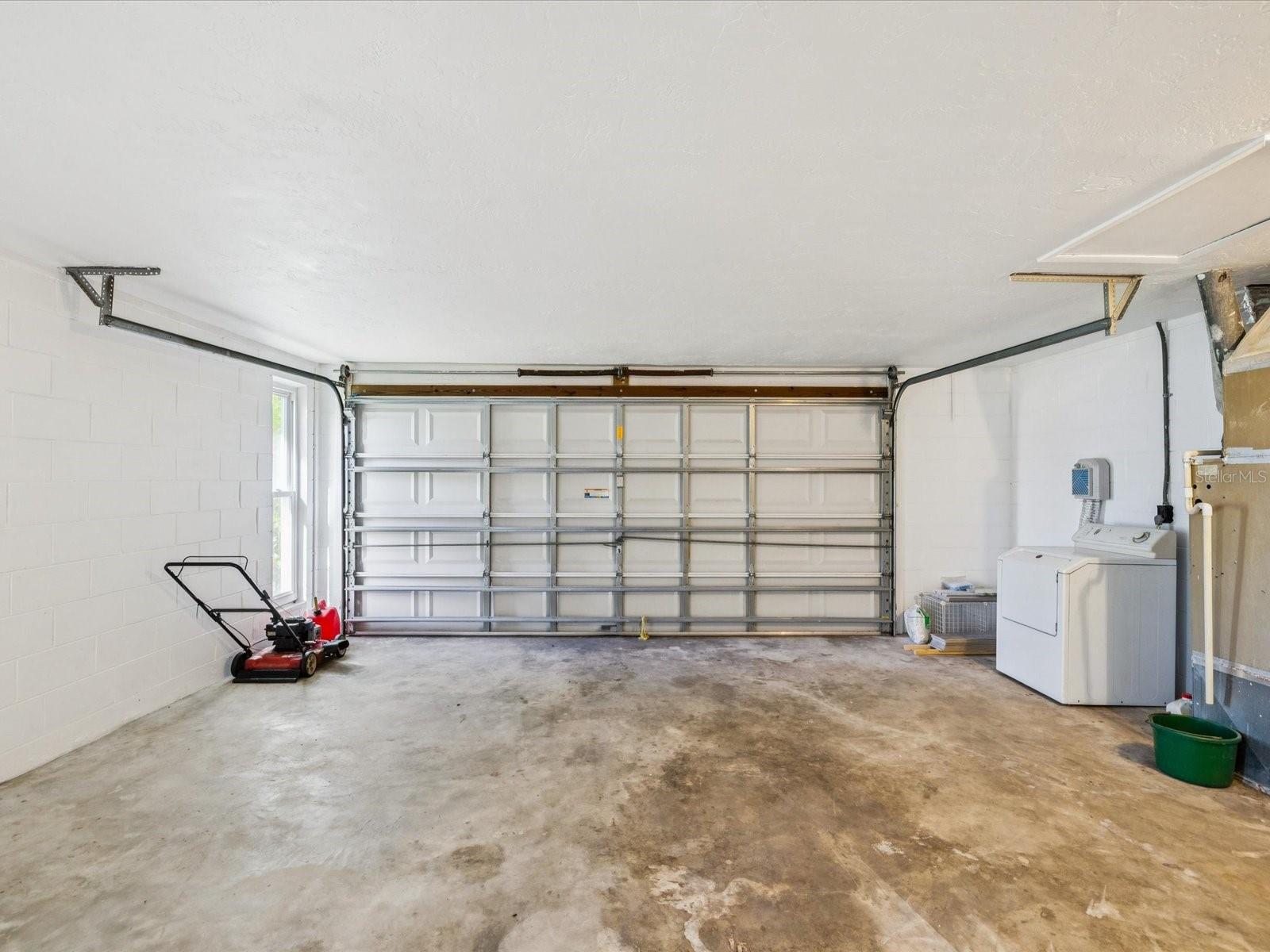 Image 31 of 39 For 12367 82nd Avenue