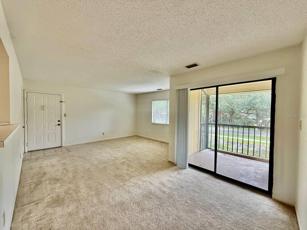 Listing photo id 8 for 13385 Arbor Pointe Circle 203