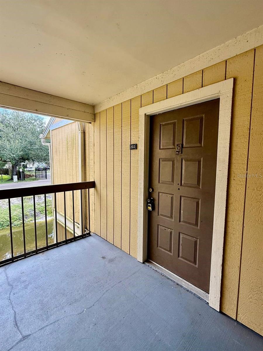Listing photo id 0 for 13385 Arbor Pointe Circle 203