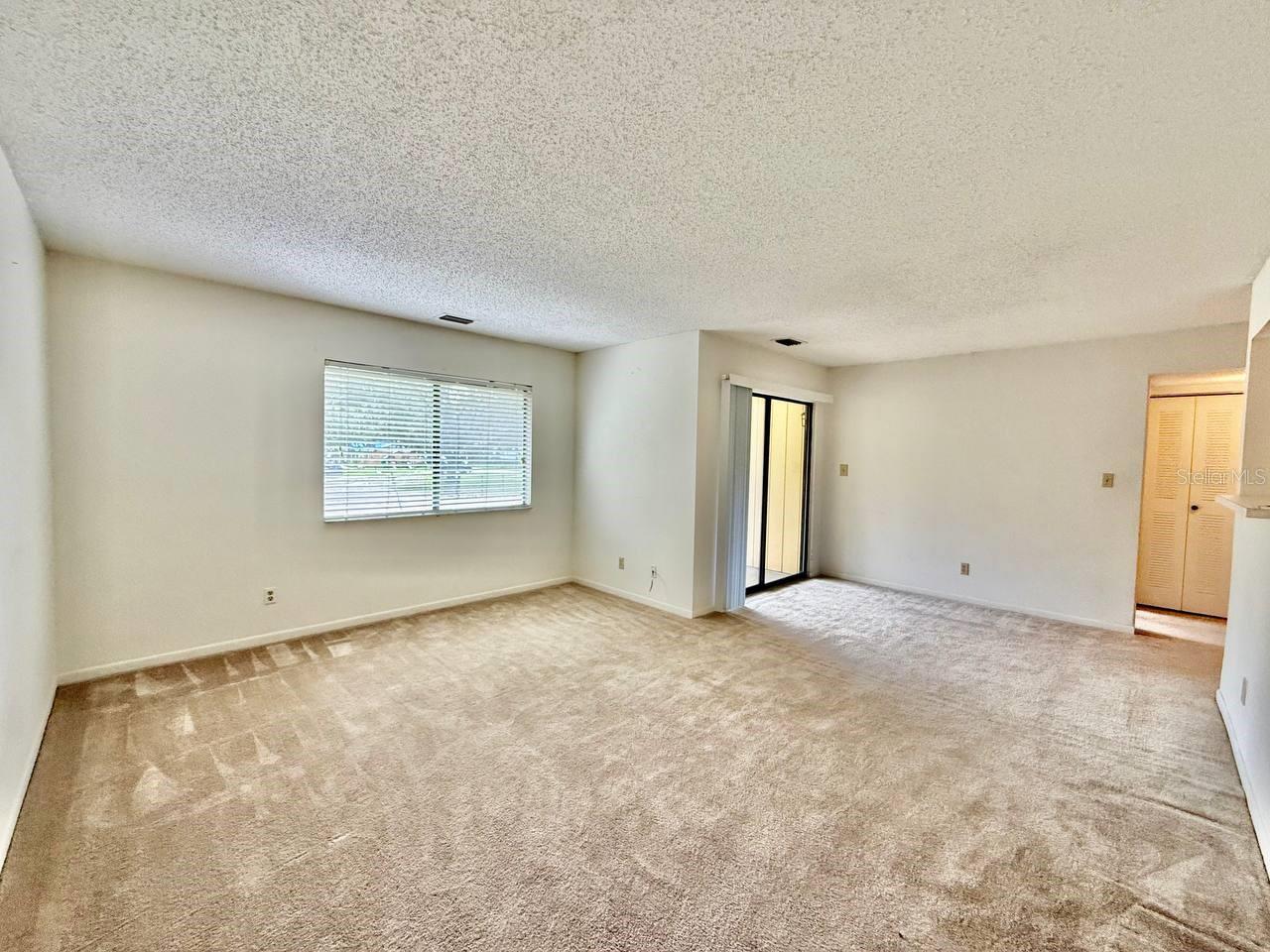 Listing photo id 1 for 13385 Arbor Pointe Circle 203
