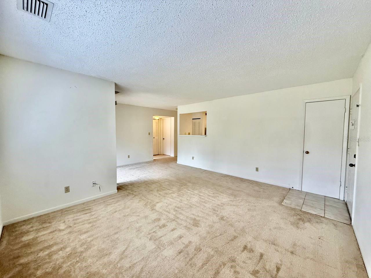 Listing photo id 2 for 13385 Arbor Pointe Circle 203