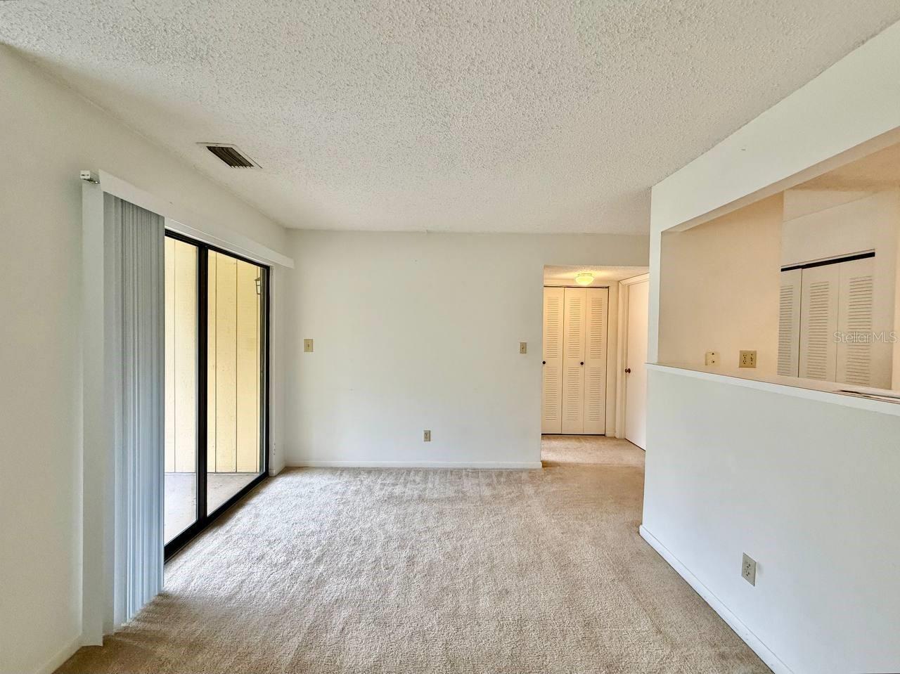 Listing photo id 3 for 13385 Arbor Pointe Circle 203