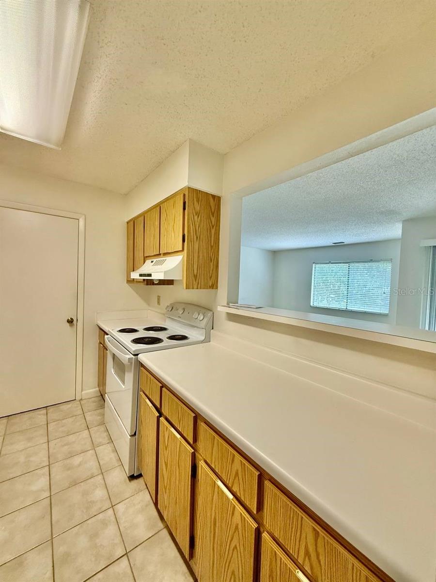 Listing photo id 6 for 13385 Arbor Pointe Circle 203