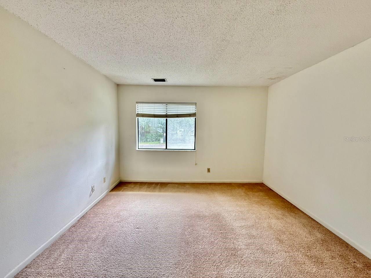 Listing photo id 7 for 13385 Arbor Pointe Circle 203