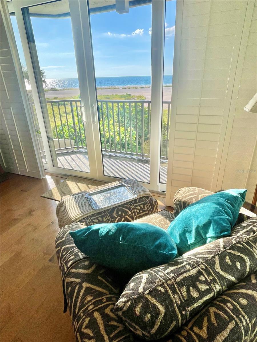 Image 17 of 29 For 1290 Gulf Boulevard 307