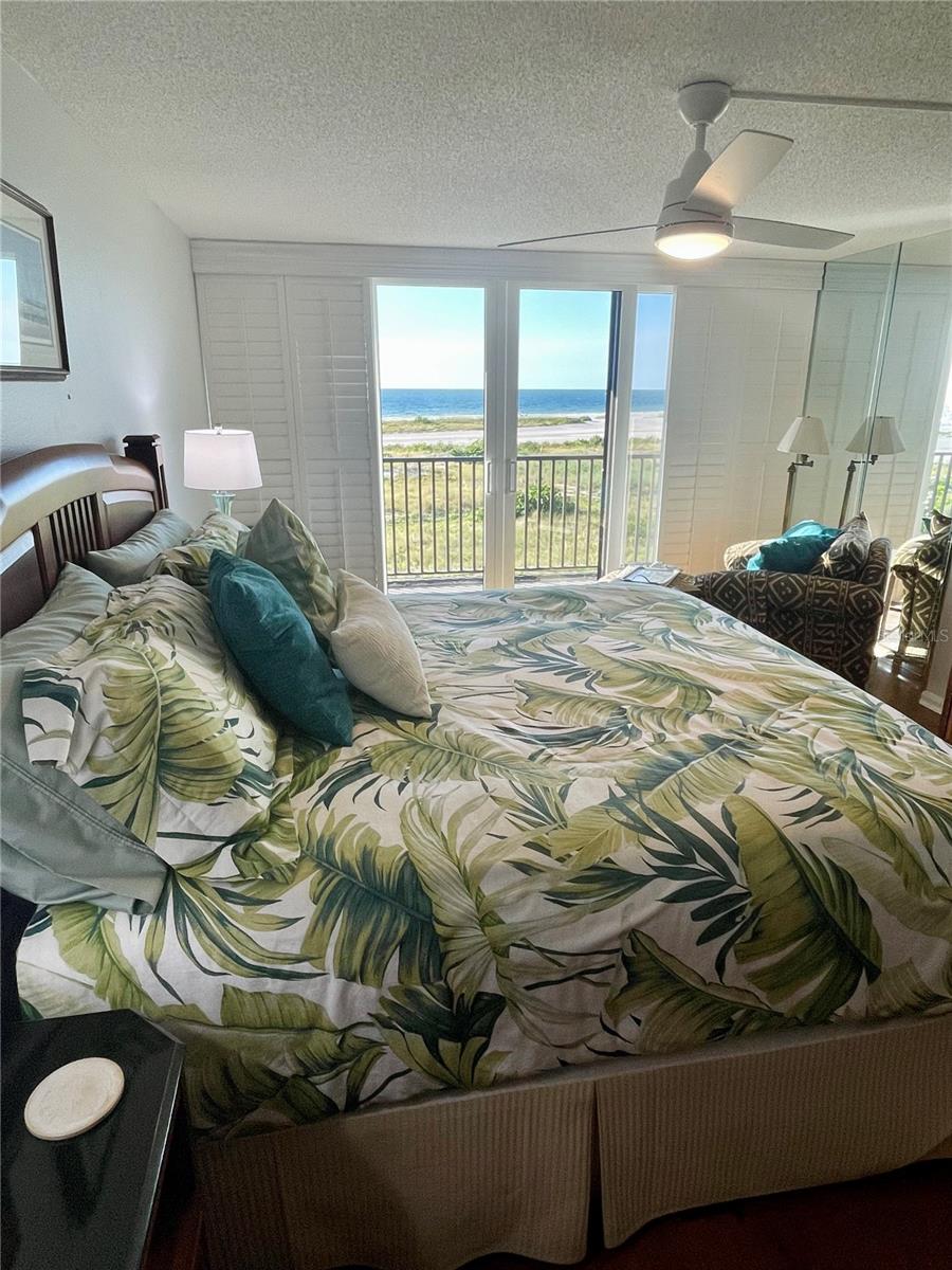 Image 18 of 29 For 1290 Gulf Boulevard 307