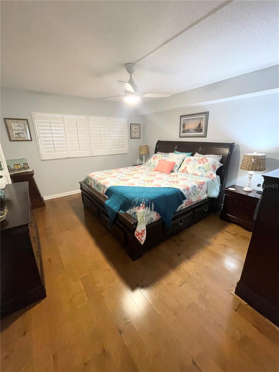 Image 23 of 29 For 1290 Gulf Boulevard 307