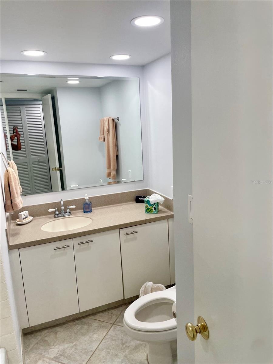 Image 26 of 29 For 1290 Gulf Boulevard 307