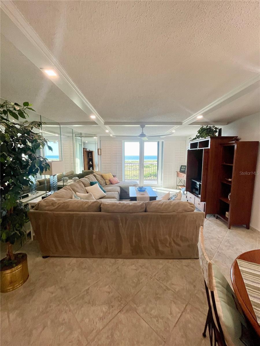 Image 9 of 29 For 1290 Gulf Boulevard 307