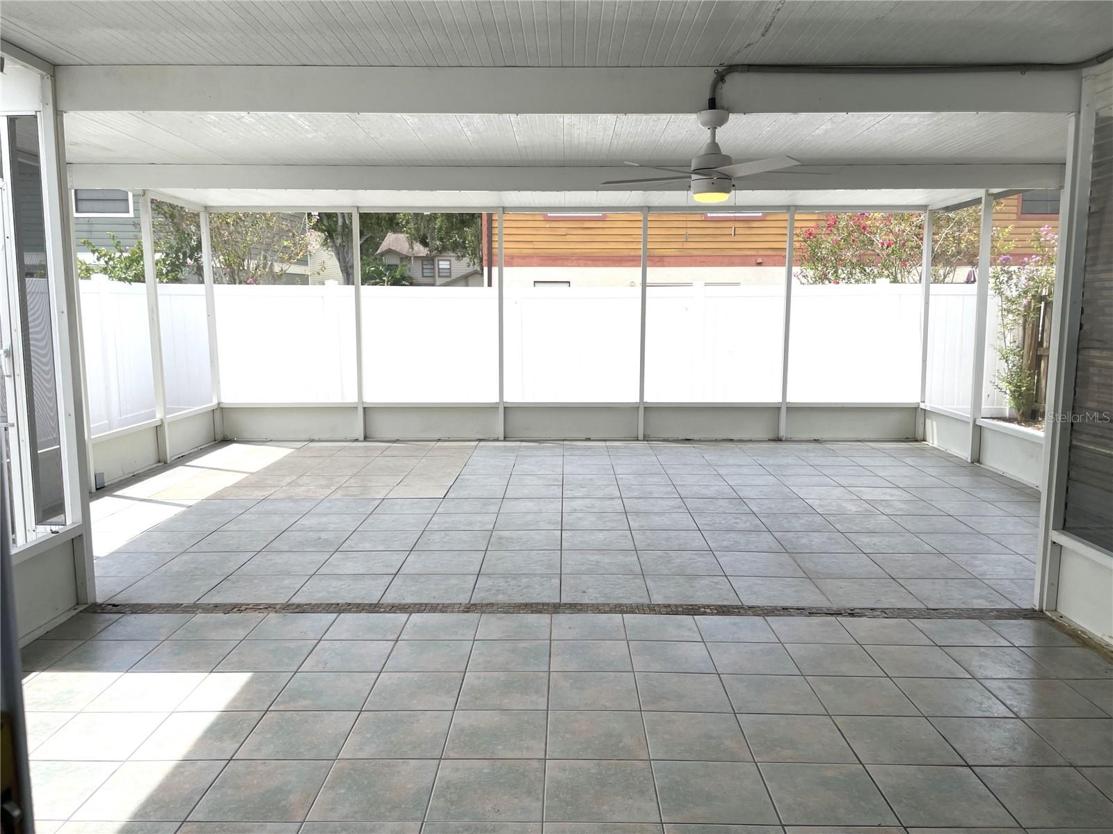 Image 12 of 20 For 16814 Stanza Court