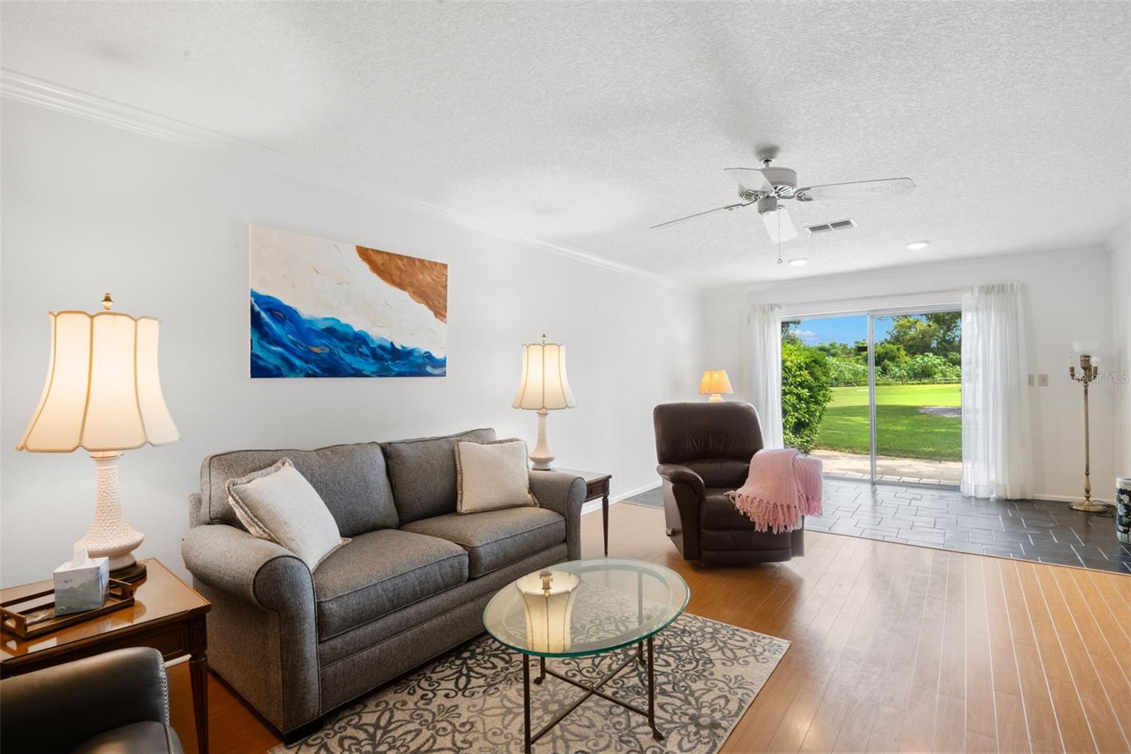 Image 15 of 61 For 1012 Dunrobin Drive D