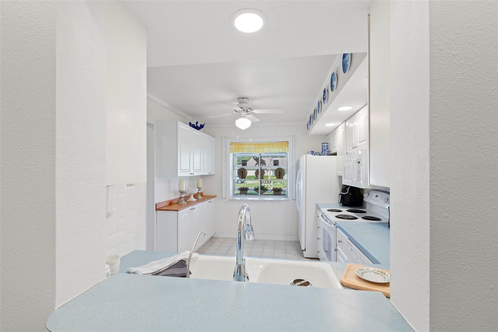 Image 22 of 61 For 1012 Dunrobin Drive D