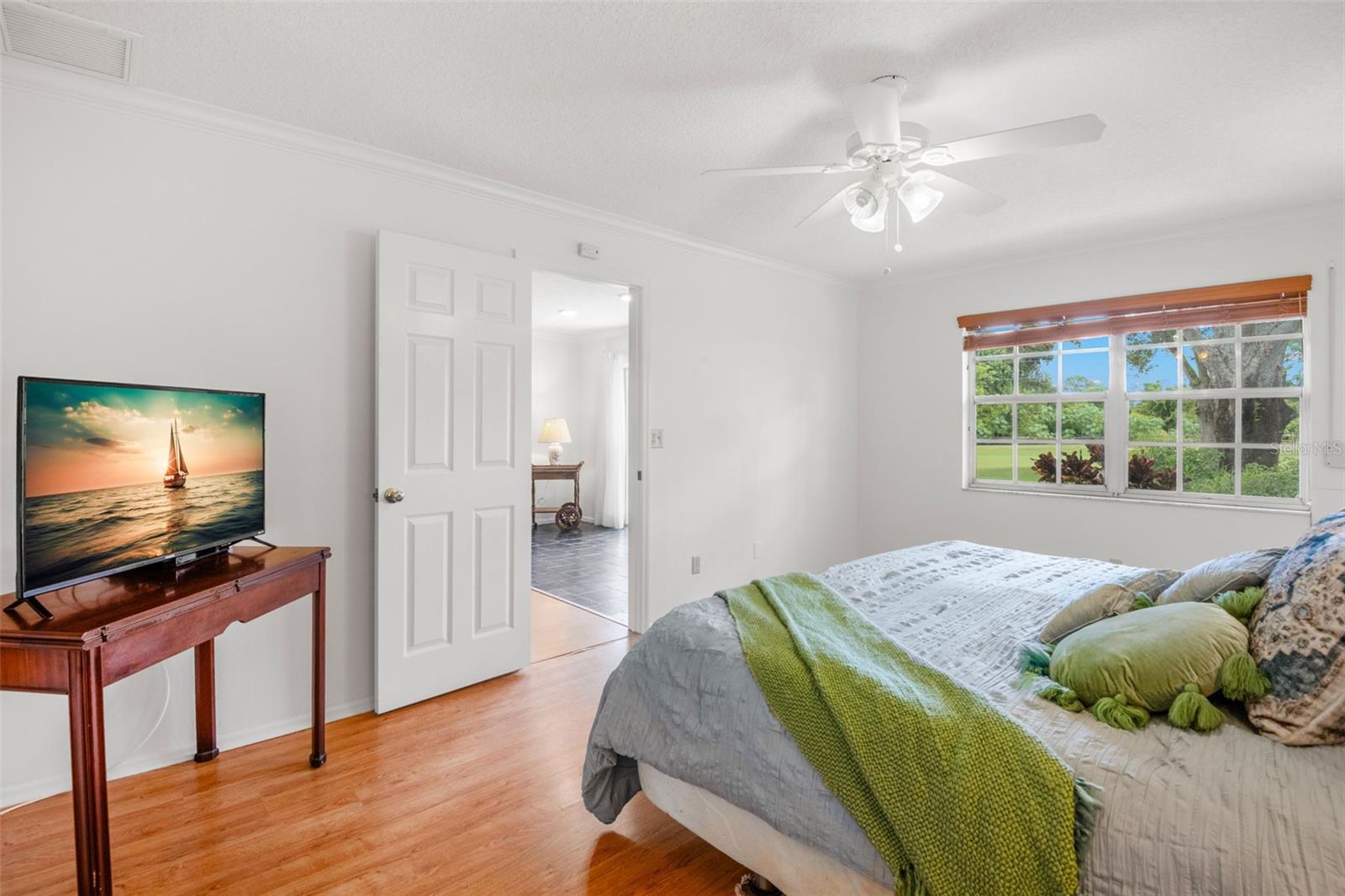 Image 31 of 61 For 1012 Dunrobin Drive D