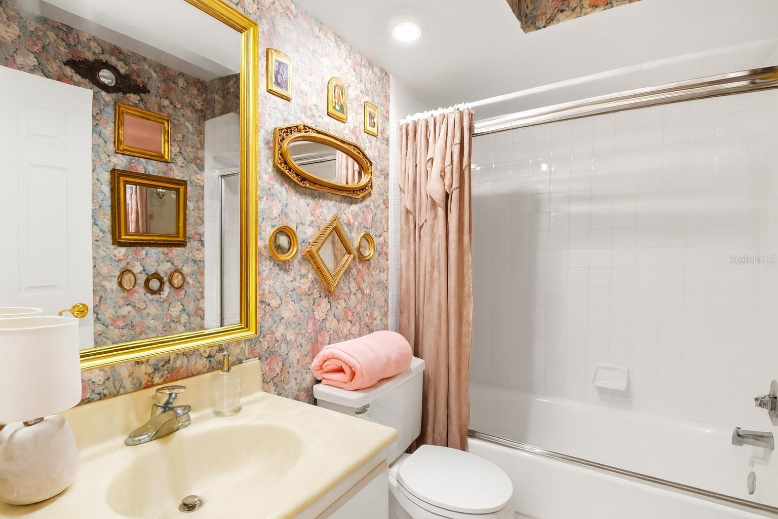 Image 37 of 61 For 1012 Dunrobin Drive D