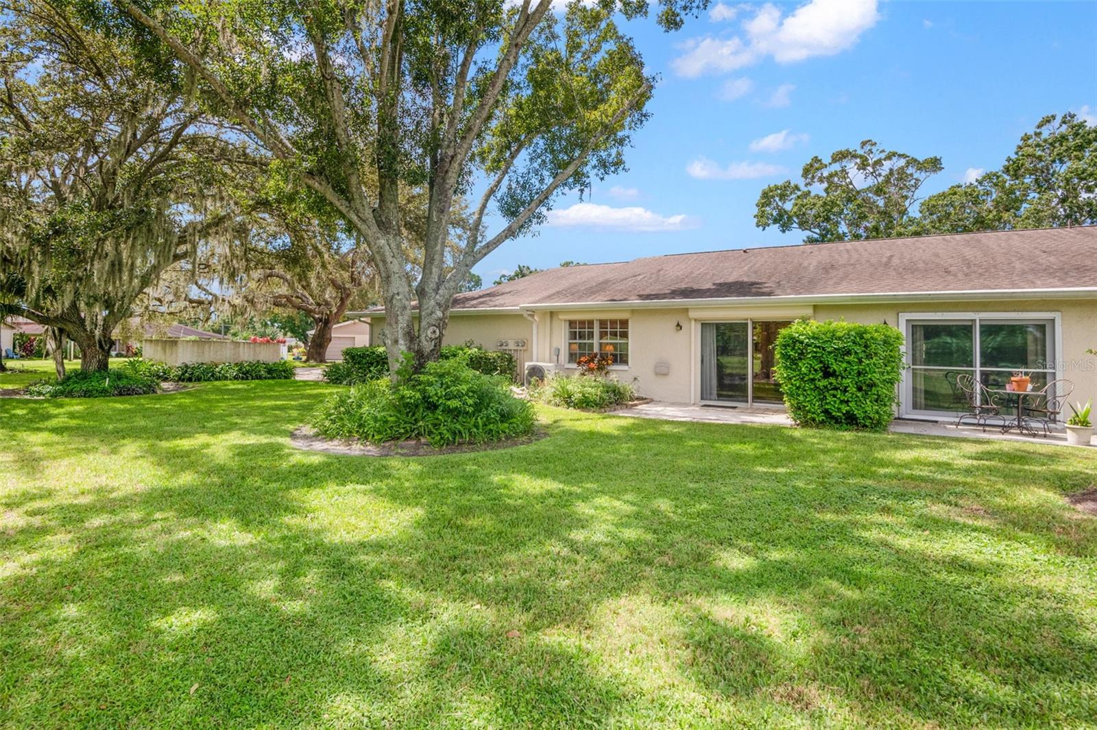 Image 6 of 61 For 1012 Dunrobin Drive D