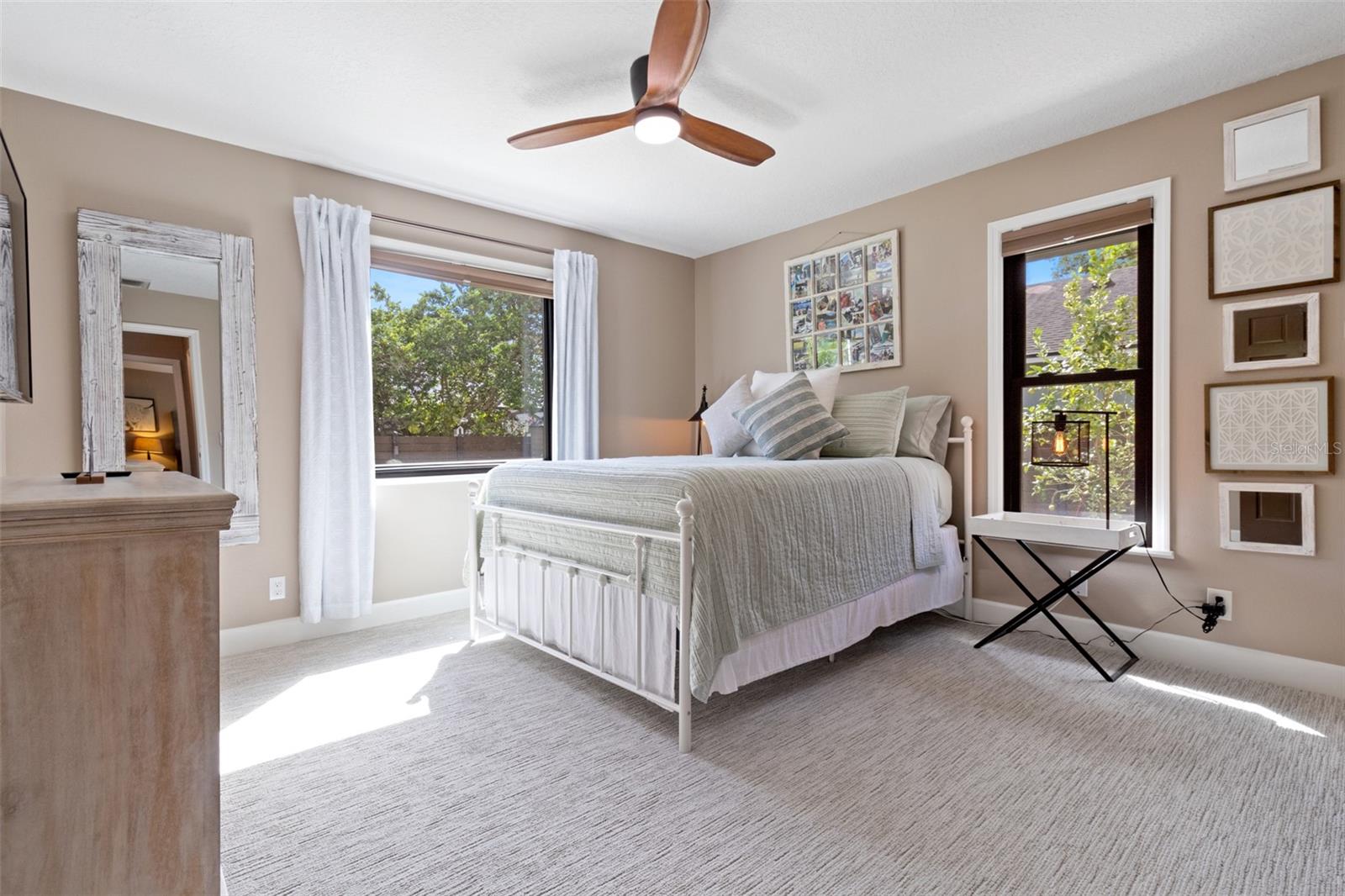 Image 22 of 49 For 10911 Victoria Arbor Way