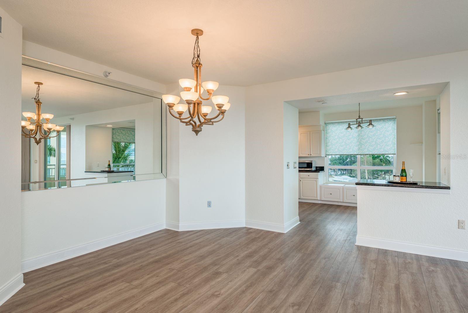 Image 15 of 78 For 1170 Gulf Boulevard 305