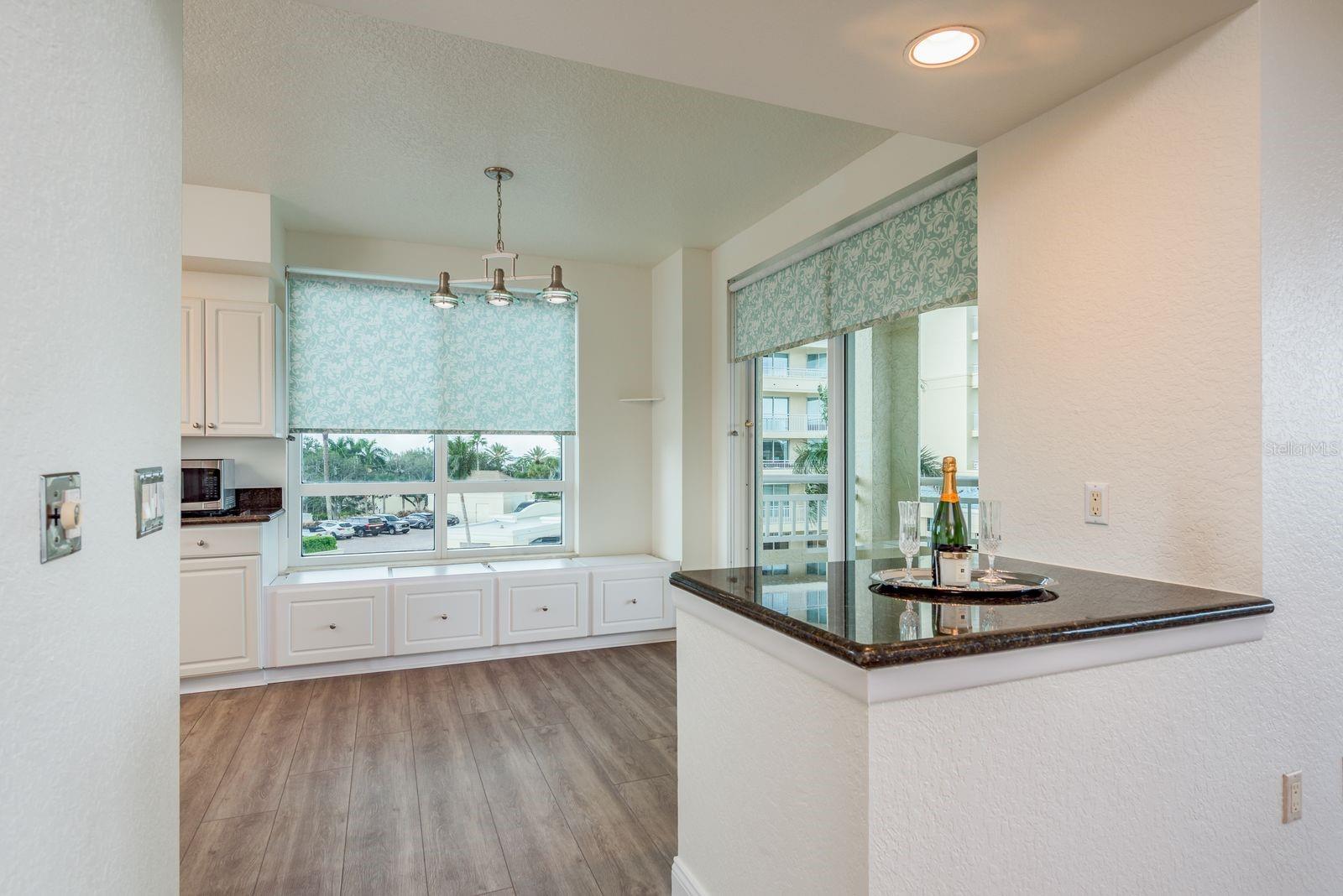 Image 16 of 78 For 1170 Gulf Boulevard 305