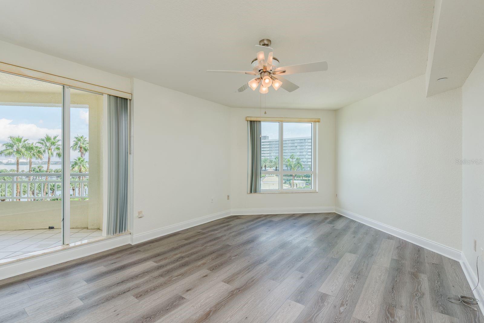 Image 20 of 78 For 1170 Gulf Boulevard 305