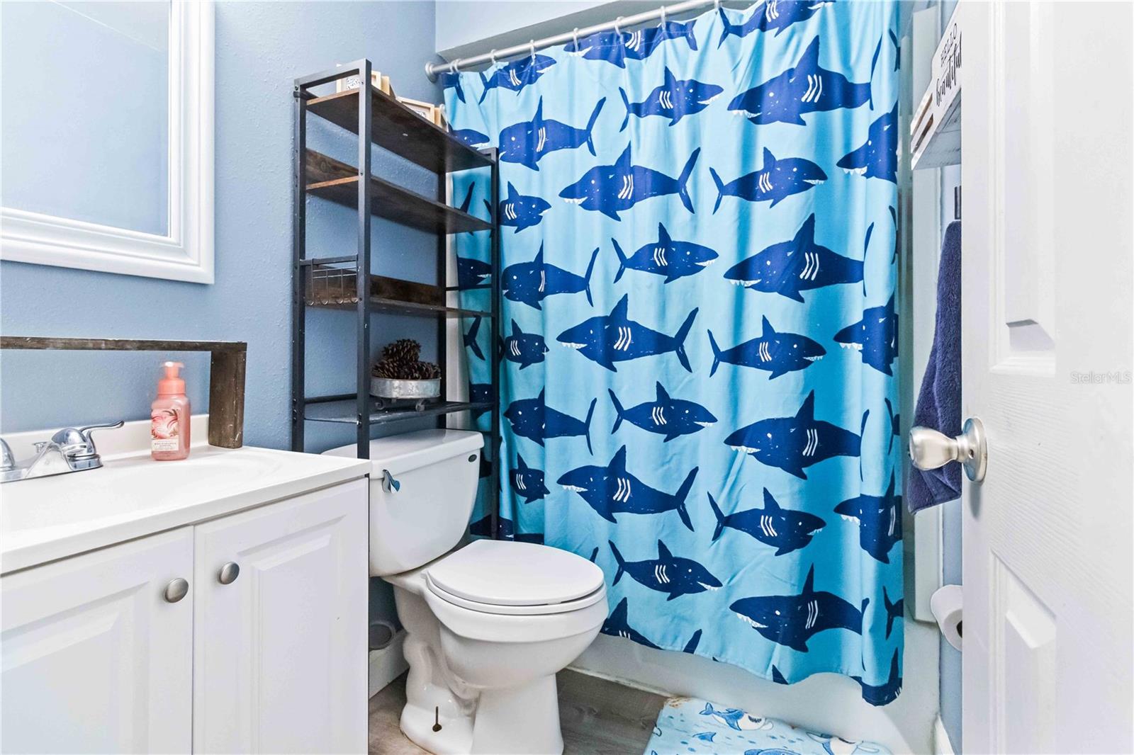 Image 14 of 30 For 6581 Bancroft Avenue