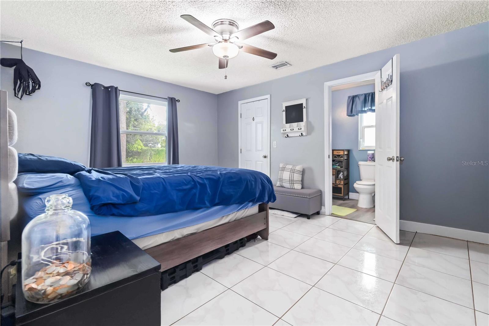 Image 17 of 30 For 6581 Bancroft Avenue