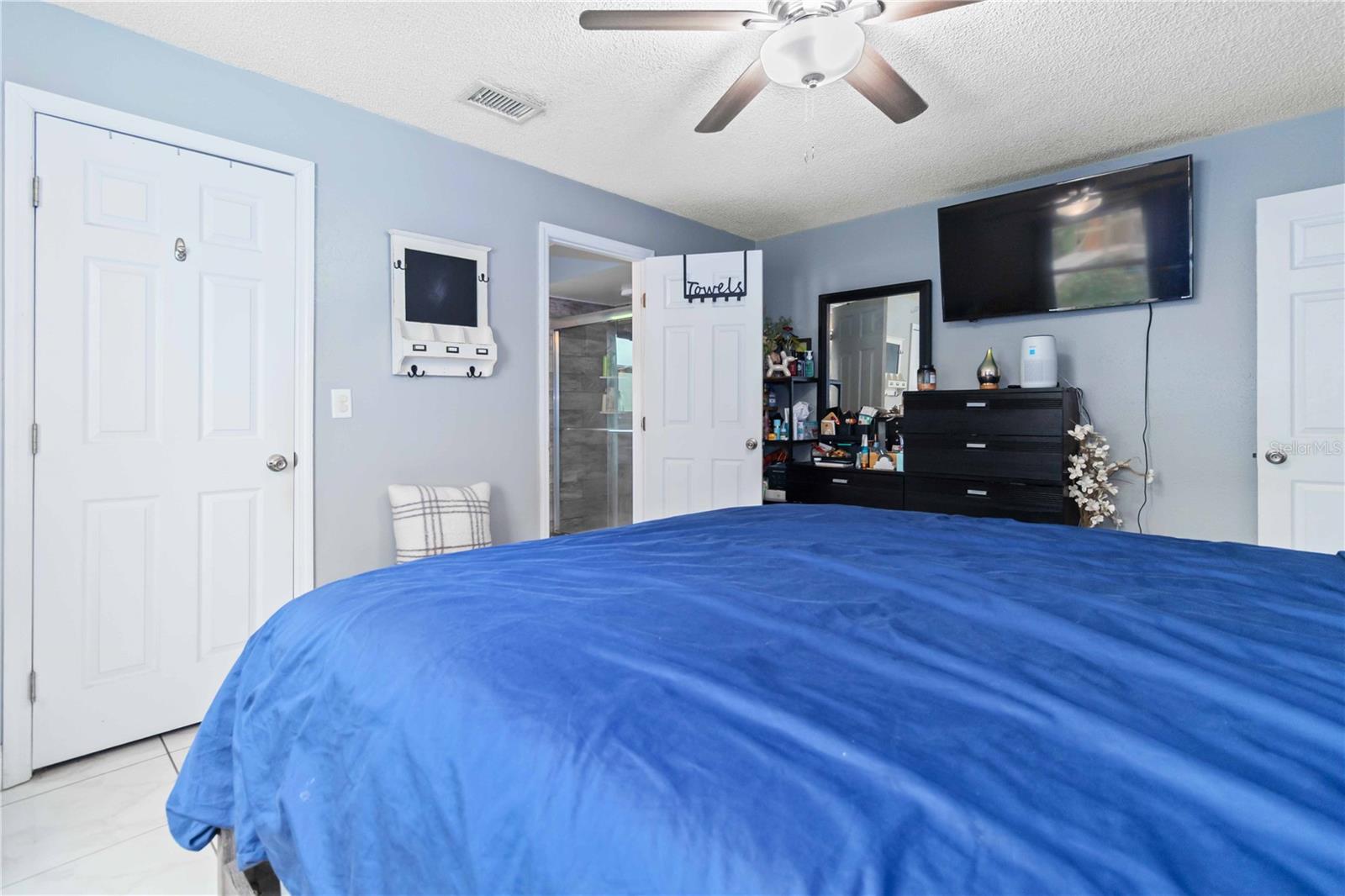 Image 18 of 30 For 6581 Bancroft Avenue