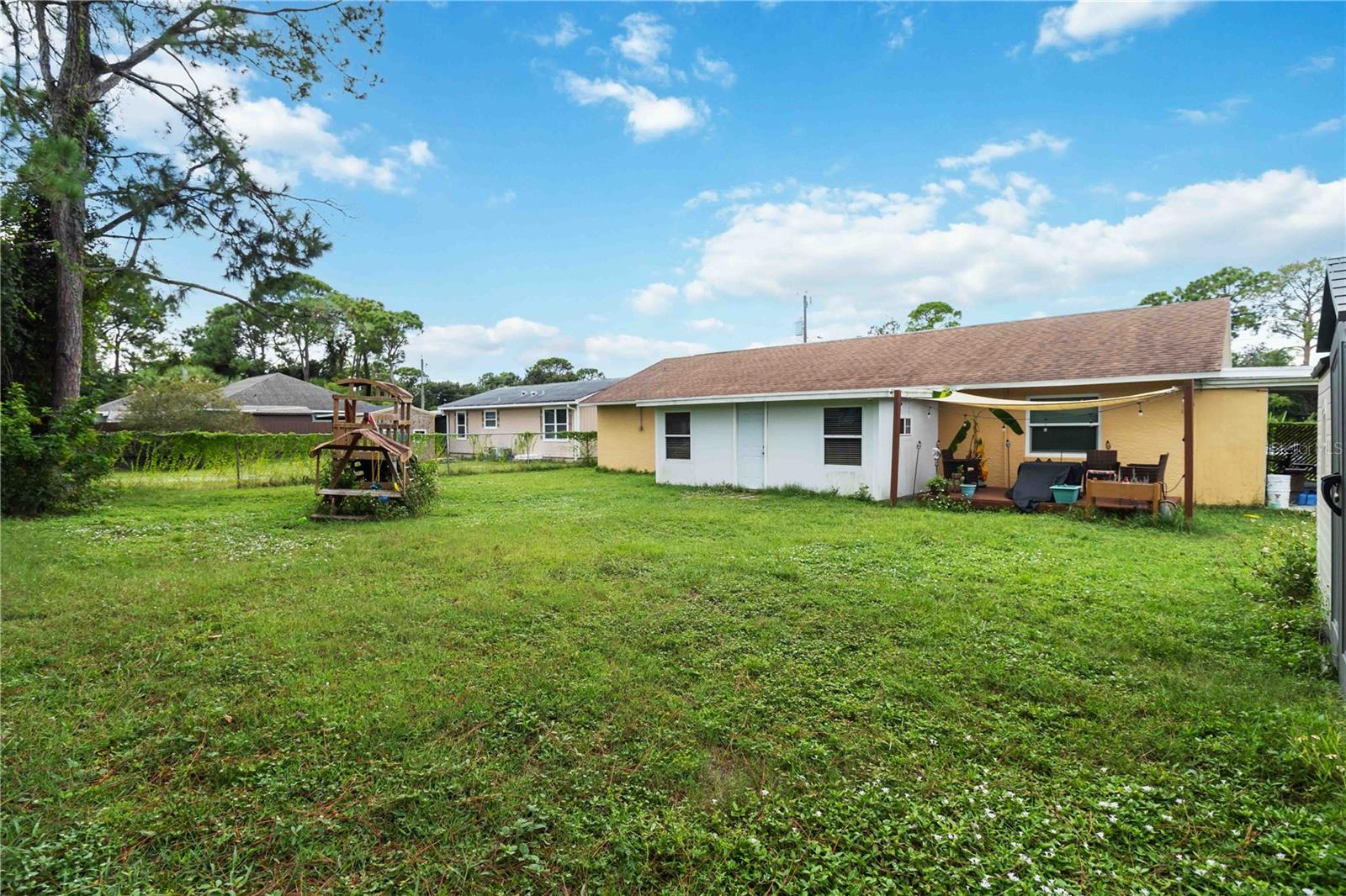 Image 28 of 30 For 6581 Bancroft Avenue