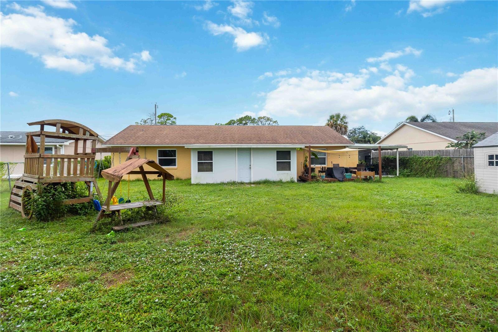 Image 29 of 30 For 6581 Bancroft Avenue