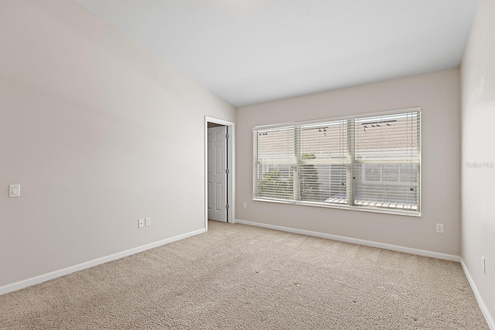 Image 13 of 30 For 10229 Red Currant Court