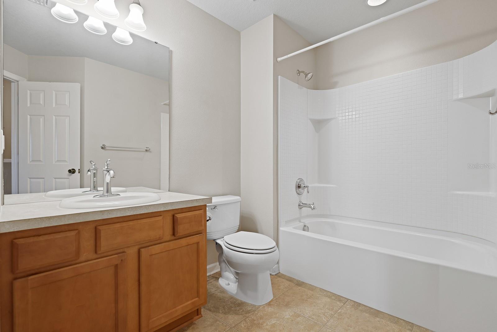 Image 20 of 30 For 10229 Red Currant Court