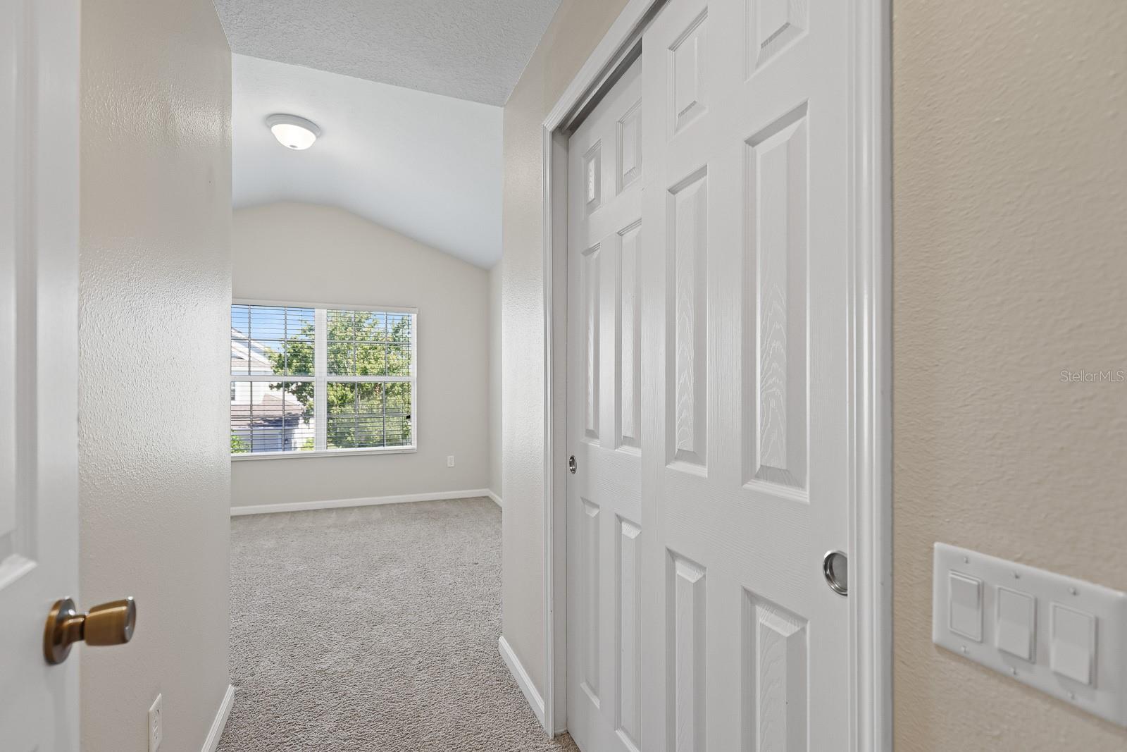 Image 21 of 30 For 10229 Red Currant Court