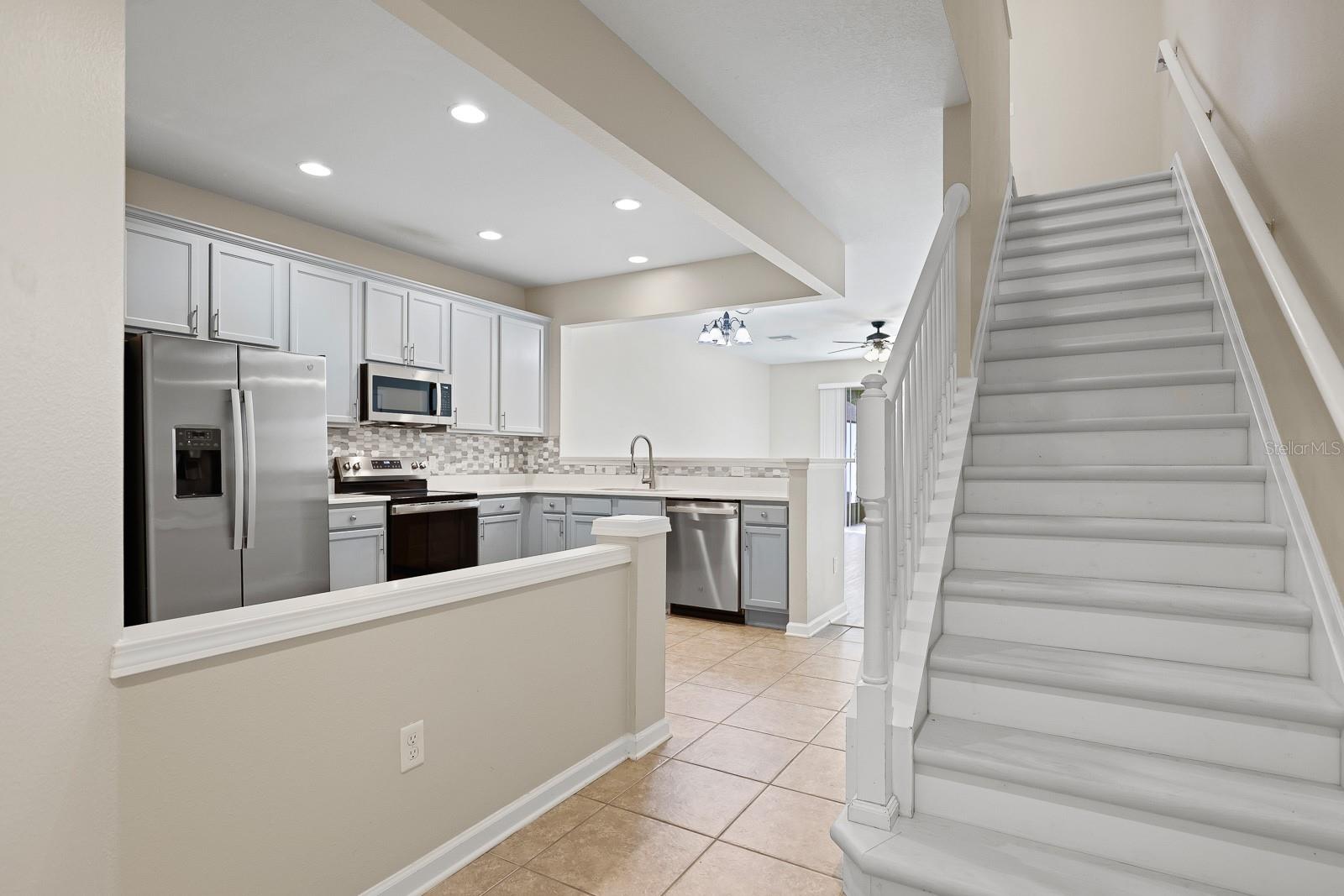 Image 5 of 30 For 10229 Red Currant Court