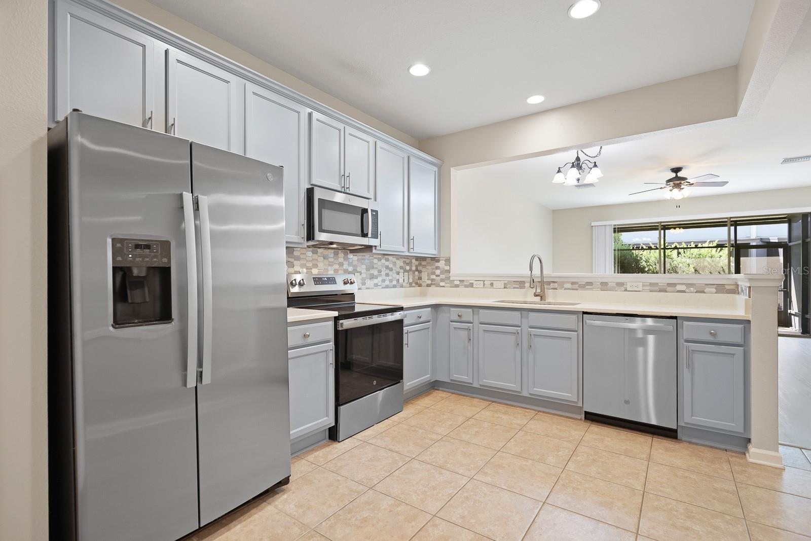 Image 7 of 30 For 10229 Red Currant Court