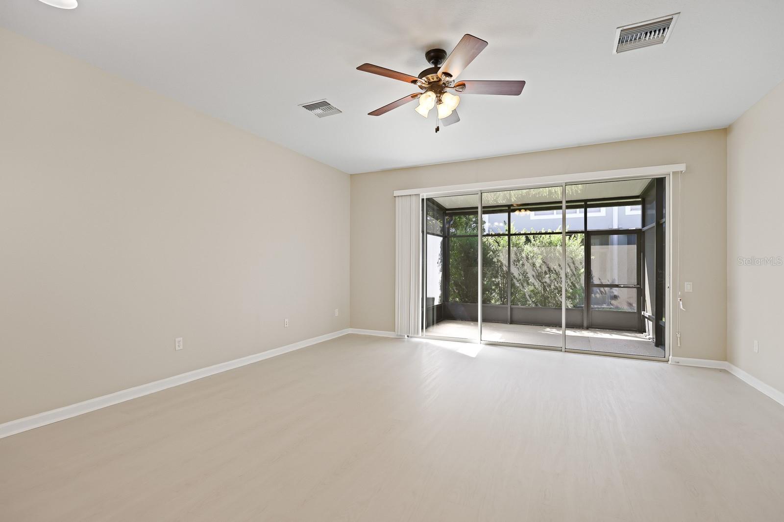 Image 9 of 30 For 10229 Red Currant Court