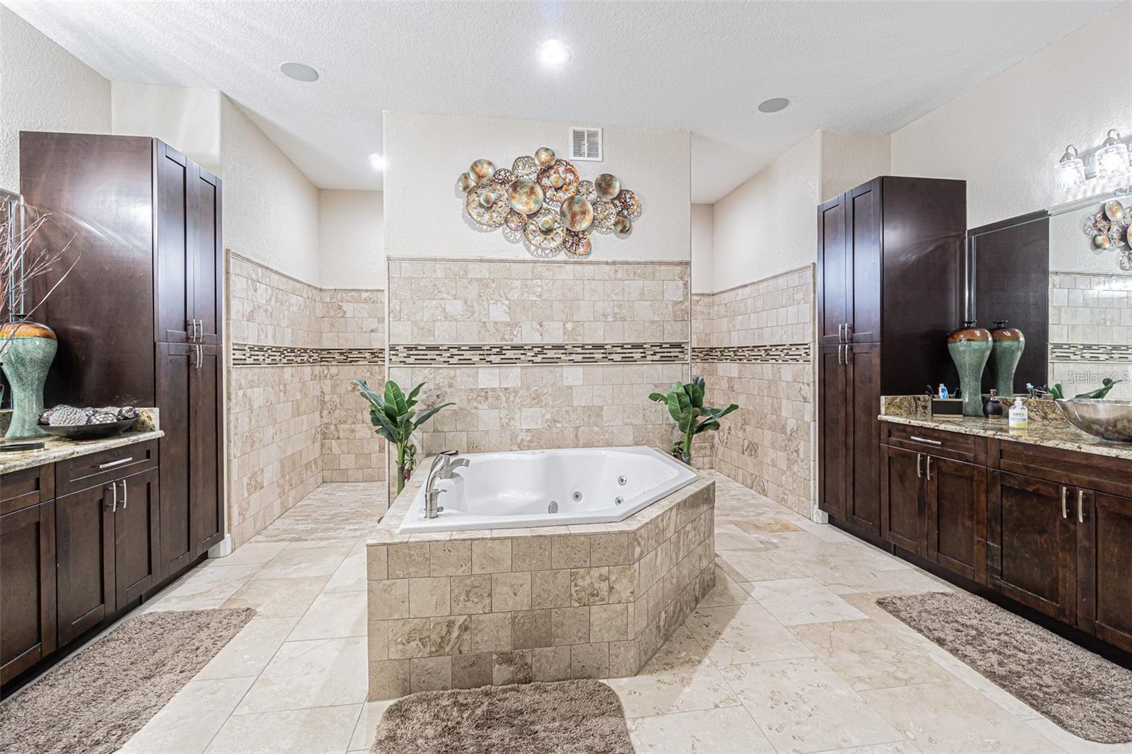 Image 19 of 38 For 13102 Done Groven Drive