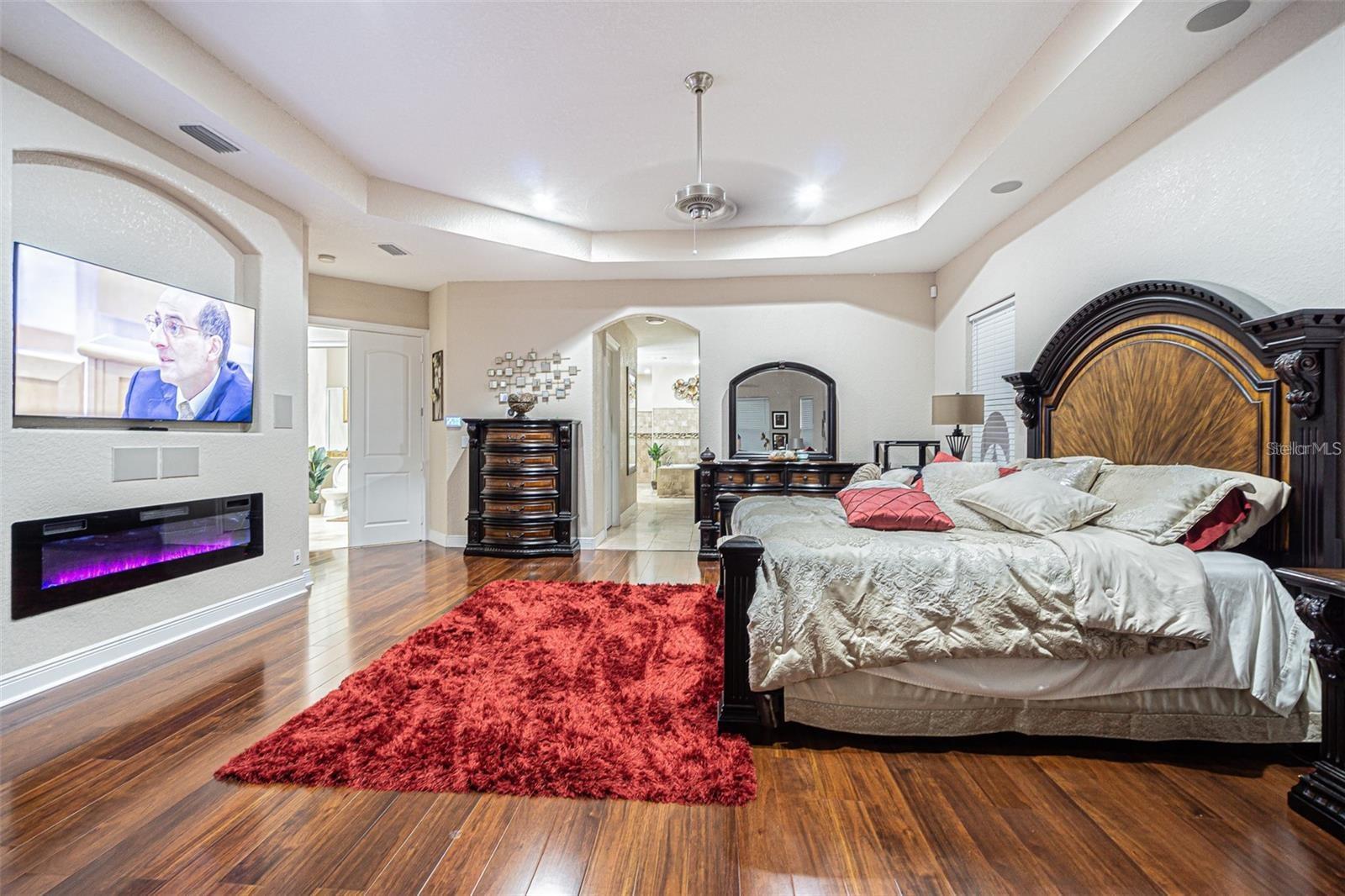 Image 21 of 38 For 13102 Done Groven Drive