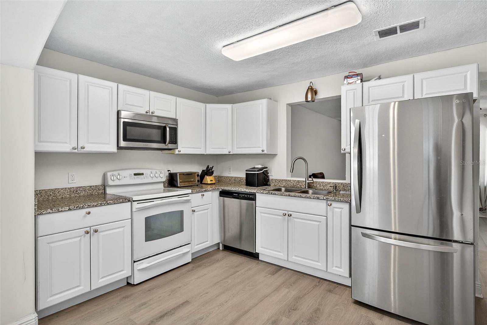 Image 9 of 25 For 10111 17th Street