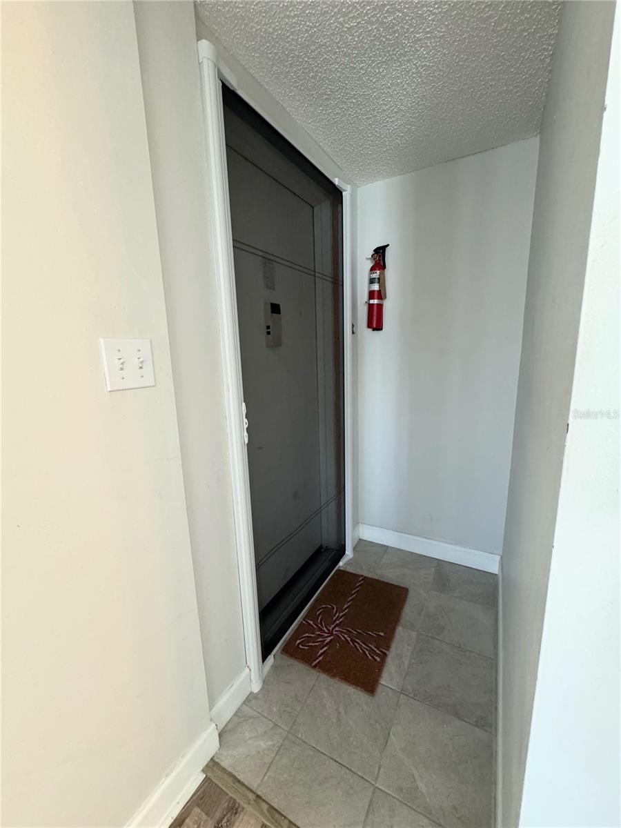 Image 13 of 23 For 7701 Starkey Road 618