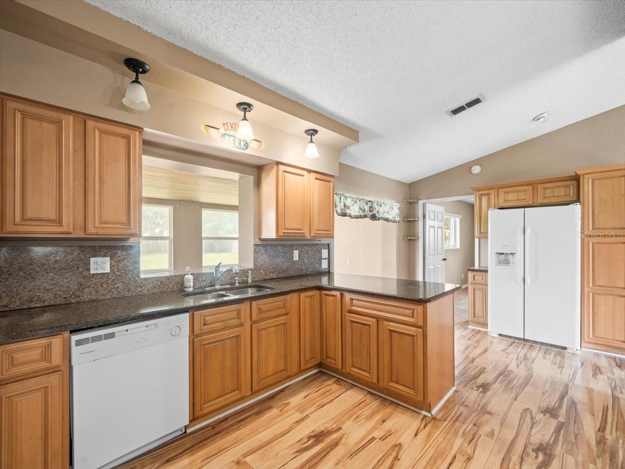 Image 15 of 43 For 9227 Nightingale Road