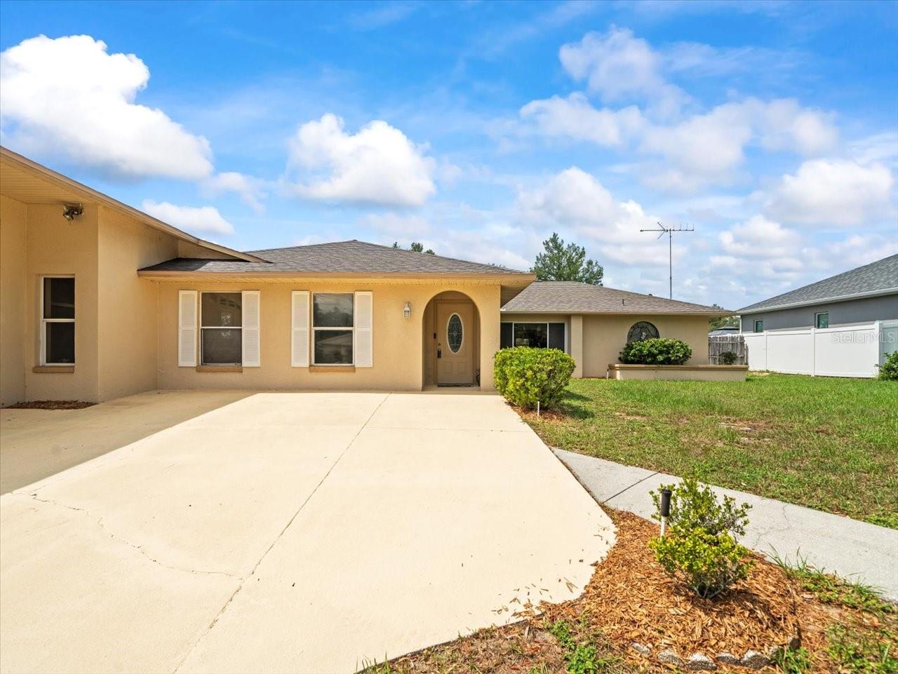 Image 2 of 43 For 9227 Nightingale Road