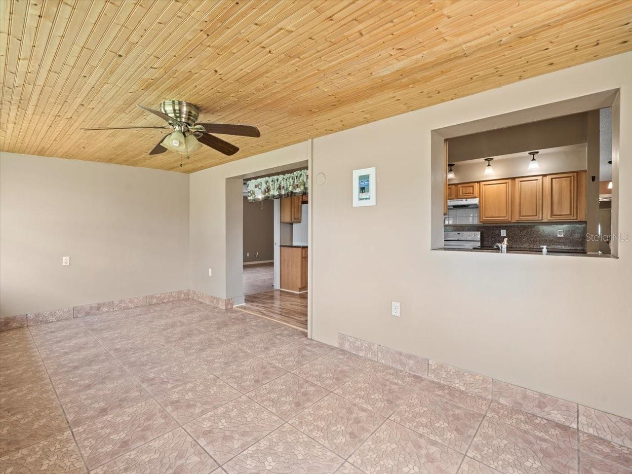 Image 21 of 43 For 9227 Nightingale Road