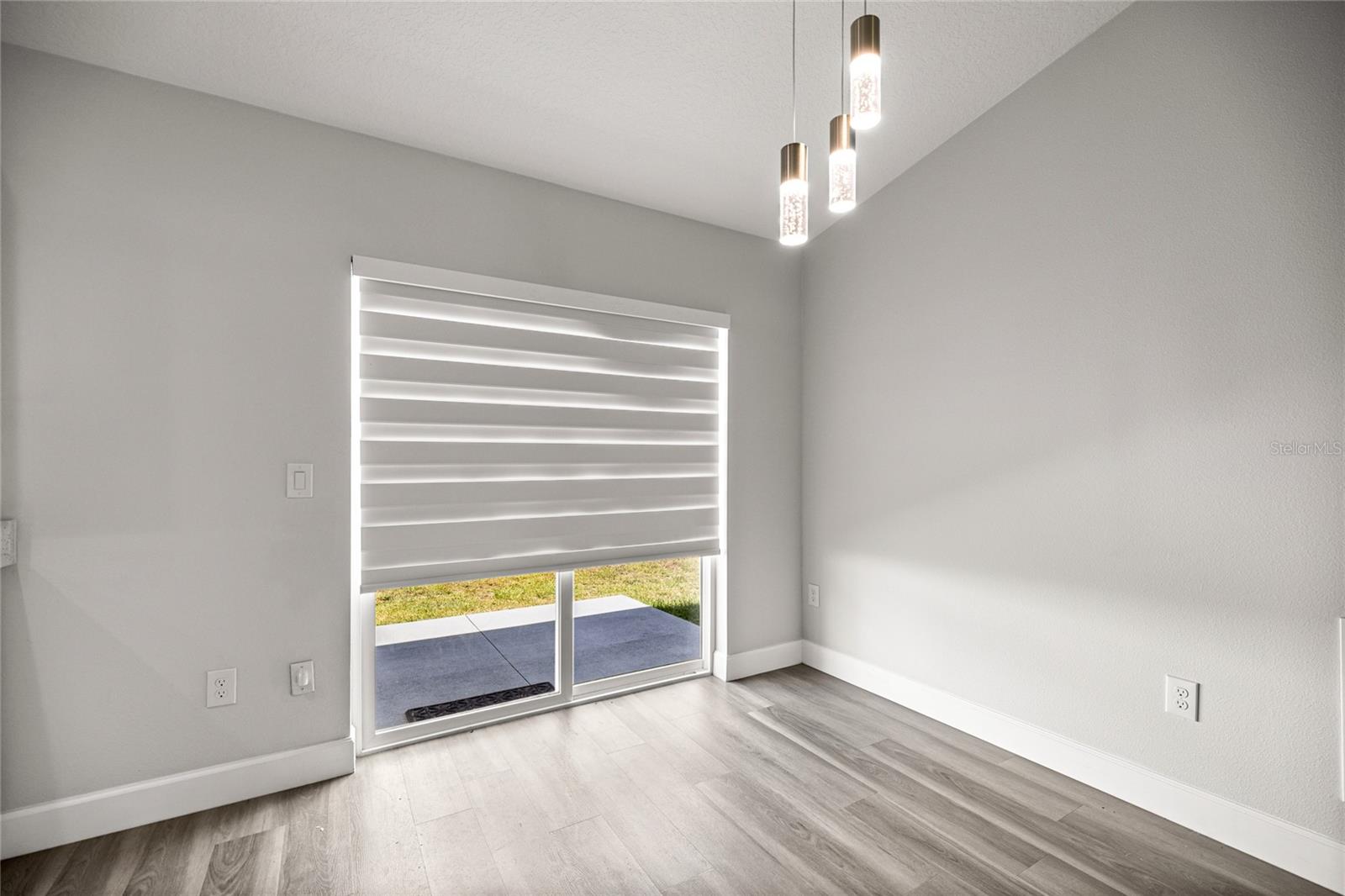 Image 13 of 38 For 13881 105 Place