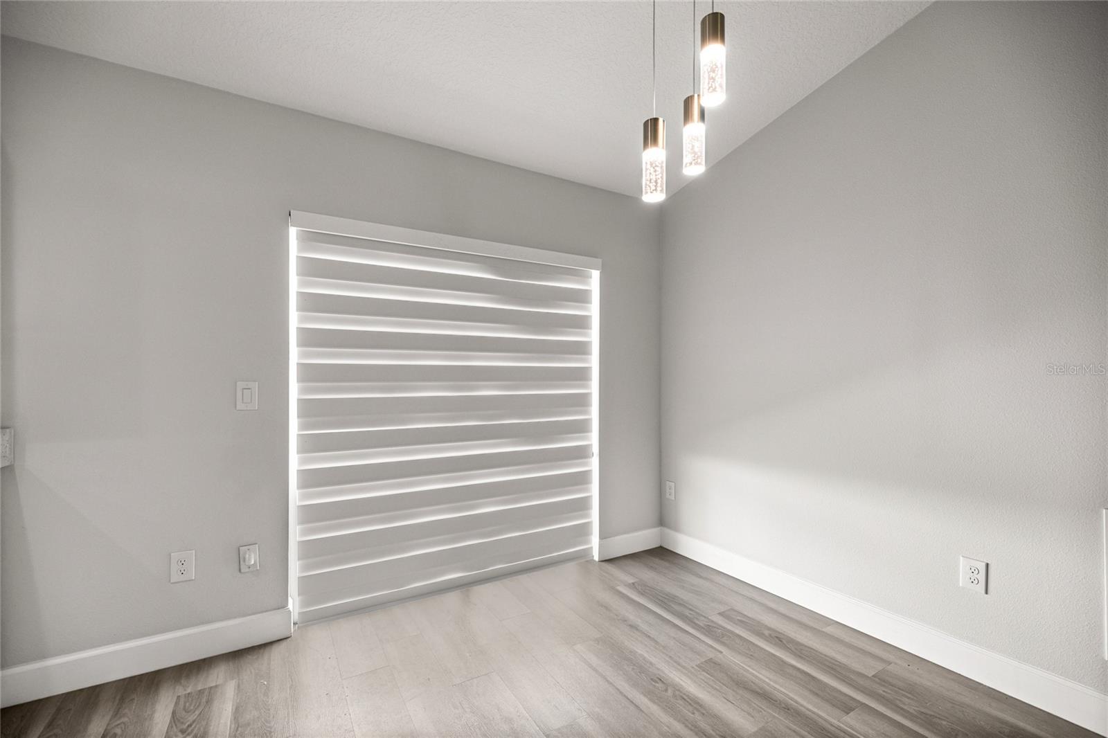 Image 7 of 38 For 13881 105 Place