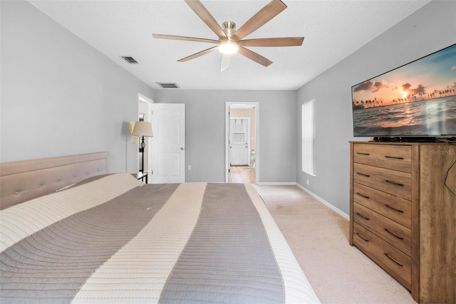 Image 31 of 60 For 9489 Northcliffe Boulevard